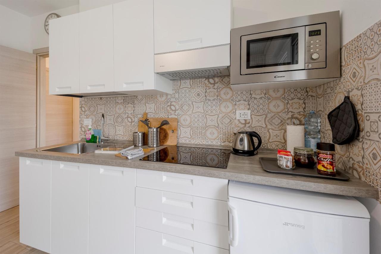 Il Gattino Di Porto - Apt 5 - Bilocale Terrazzo Piscina 임페리아 외부 사진